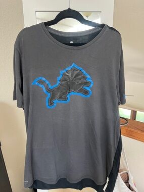 •NIKE• Detroit Lions Tee